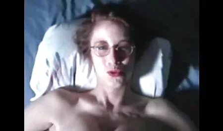 Les jeunes femmes attendent pour le sexe, doux et hardcore porno old classic baise un ami