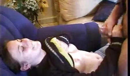 La fille qui filme du classic porn 1950 porno avec l'homme de sa jeunesse