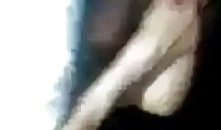 Busty fille baise les gens dans le sexe de vintage filme porno groupe.