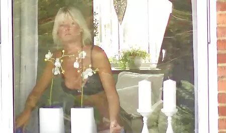 Busty humide Mitte abandonne le chagrin vintage sex film tube