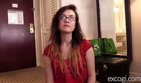 Lesbienne amusant retropornfilms deux sexy filles et maigre figure