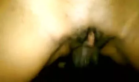Adulte milf masturbation classic porn 70 avec un gode géant jusqu'à ce que le fils a le cancer.