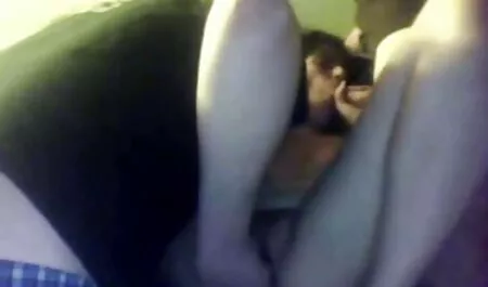 ♪ Sur porno francais classic le canapé, ma fetichis touche de belles jambes mutuelles ♪