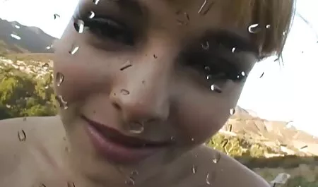Les jeunes cinema vintage porn filles pénètrent les doigts et tremblent chatons humides
