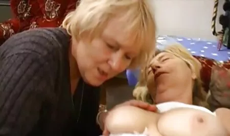 Conception perforée de tatouage de trou avec un caoutchouc de jouet video porno vintage gratuit sexuel
