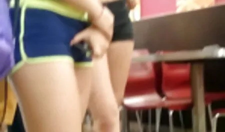 La fille a été soigneusement emmenée pour baiser la lesbienne à video erotic vintage la maison.