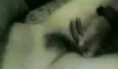L'homme a baisé une femme atteinte d'un cancer pour thanksgiving pour les raisins secs au films porno vintage français lit.